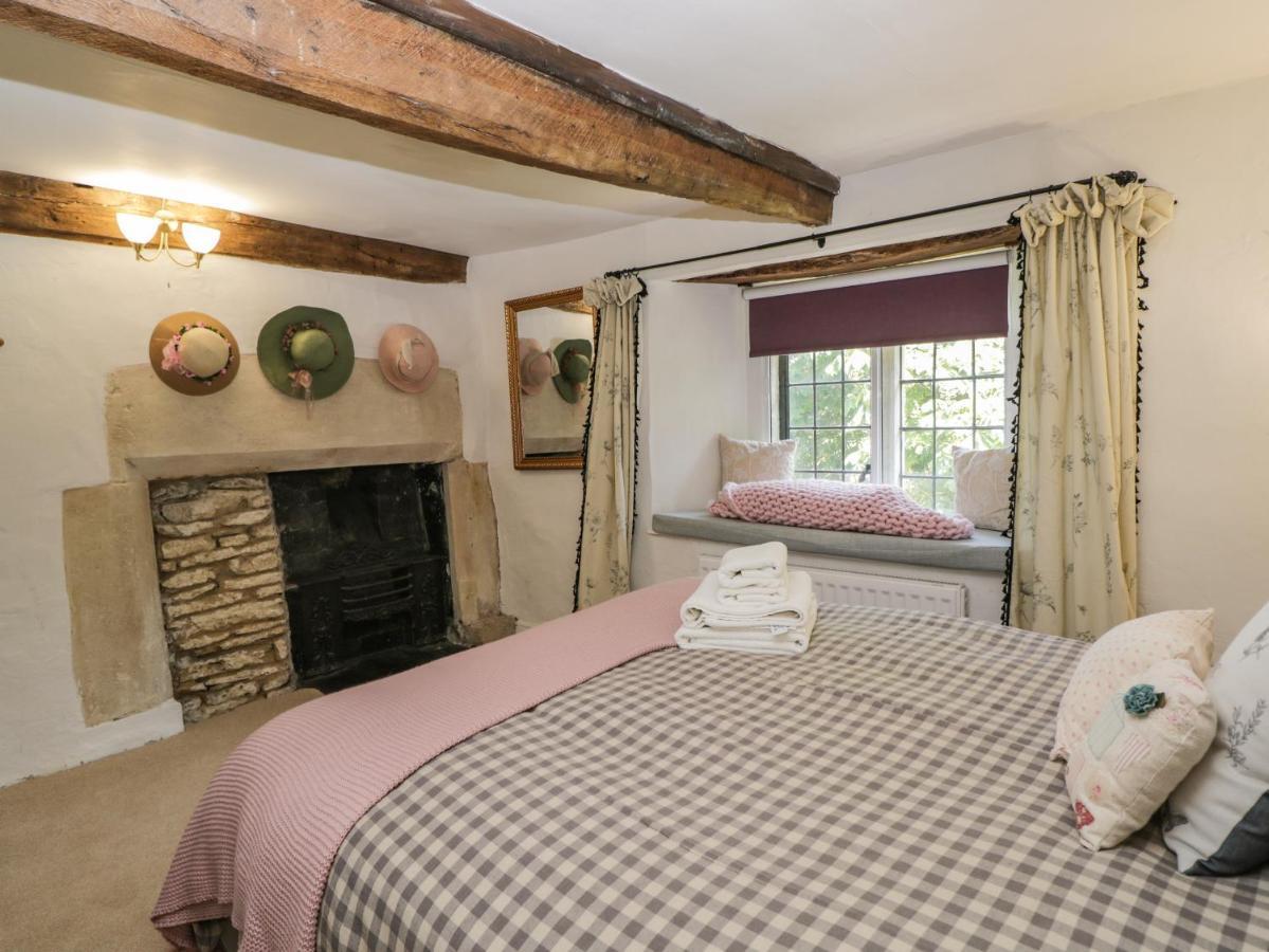 Fox Den Cottage Castle Combe Eksteriør billede